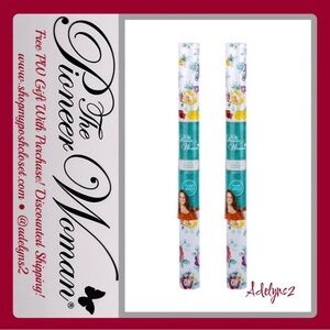 🌺 New Pioneer Woman Sweet Romance Blossom Adhesive Laminate, 2 Rolls